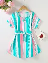 Robe Rayée Estivale Vibrante