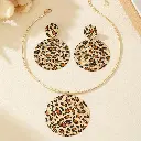 Boucles d'Oreilles et Collier à Imprimé Léopard