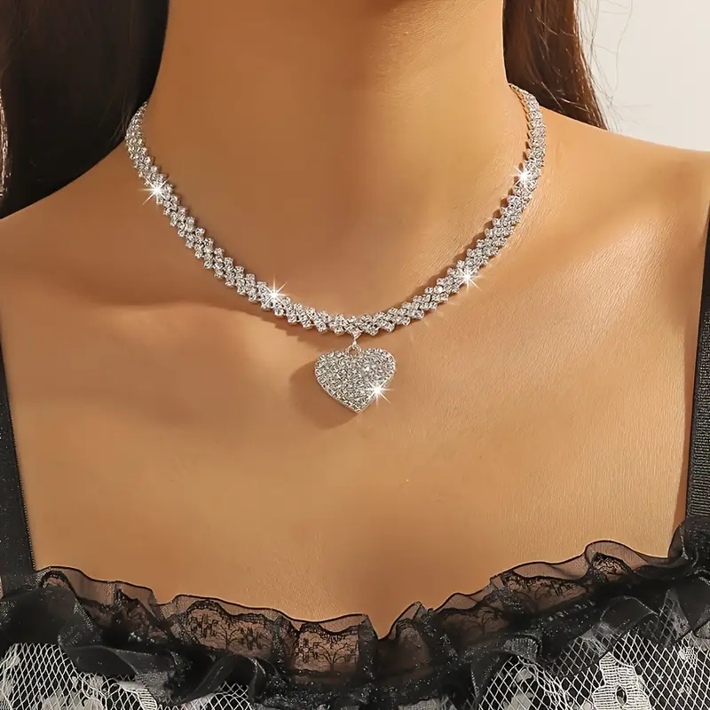1 Collier Pendentif Cœur en Strass Élégant 