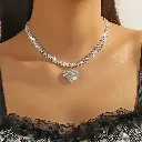 1 Collier Pendentif Cœur en Strass Élégant 
