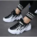 Chaussures tendance pour garçons 2025