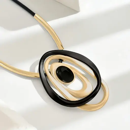 collier pendentif élégant en alliage de zinc
