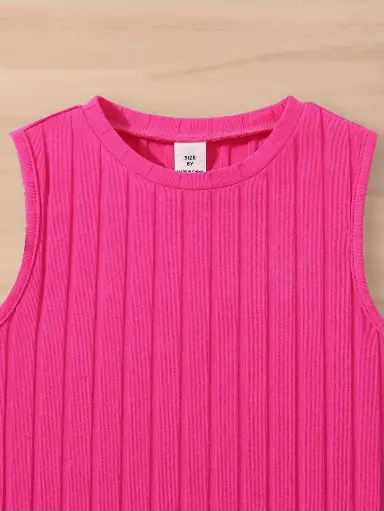 Robe élégante sans manches