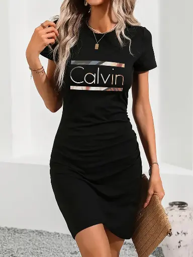 Robe T-shirt Imprimé d'Art de Calvin