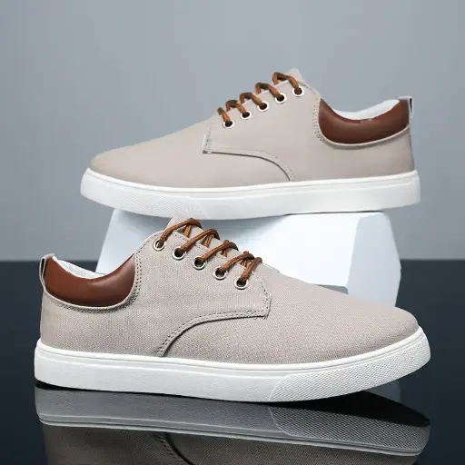 Paire de baskets en toile respirante classiques pour hommes