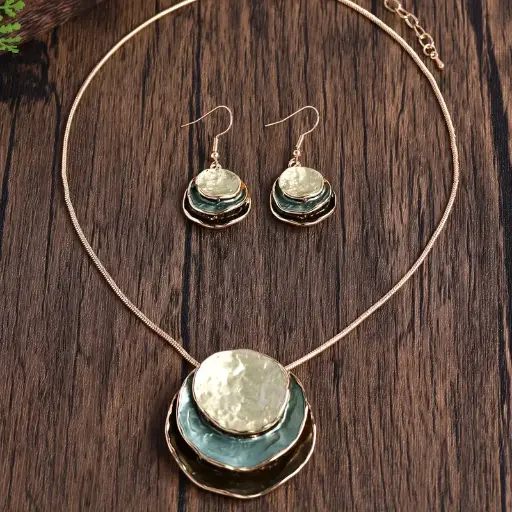 1 paire de boucles d'oreilles + 1 collier, ensemble de bijoux style bohème
