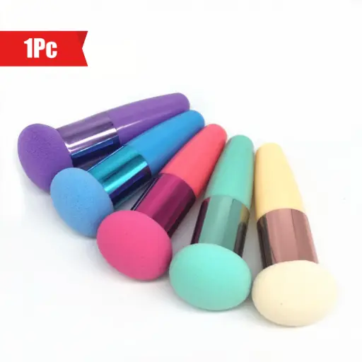 Éponge à maquillage professionnelle avec manche